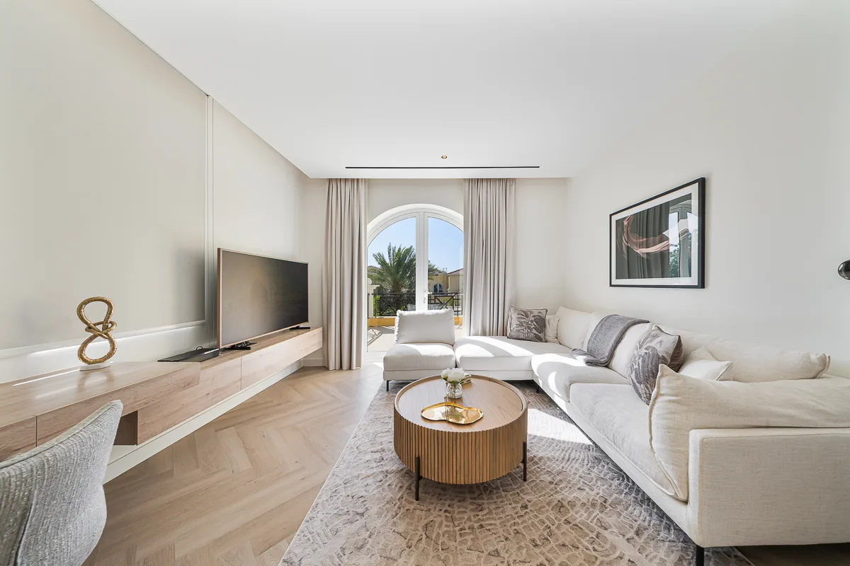 Ensuite bedrooms and study at Villa Sfiora